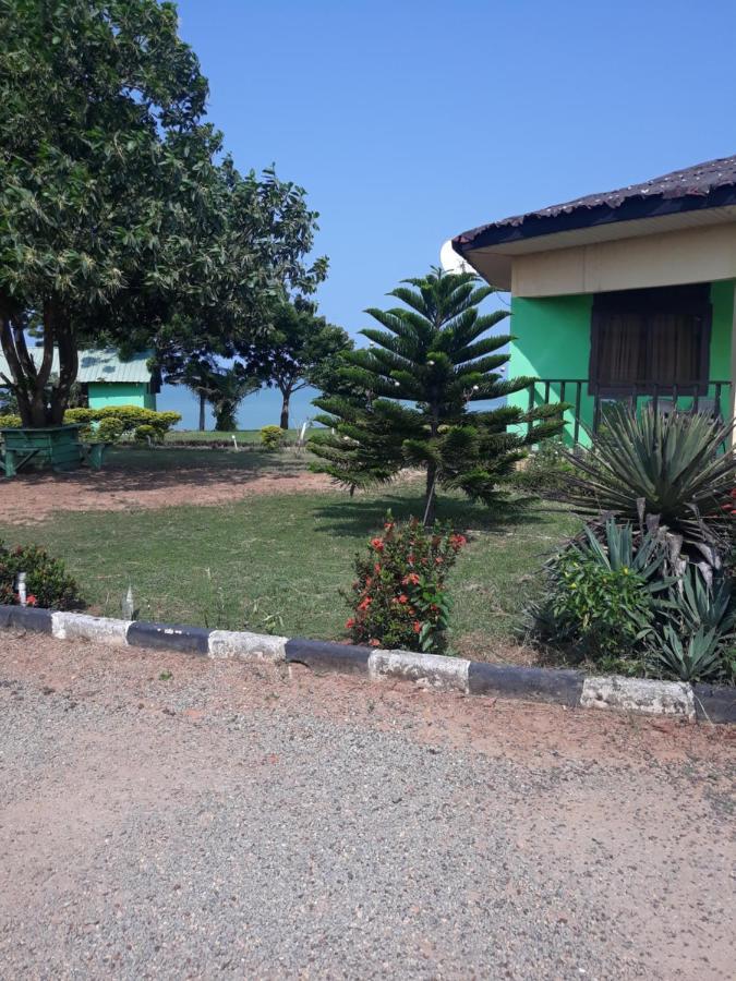 Sekondi-Takoradi Abuesi Beach Resort מראה חיצוני תמונה